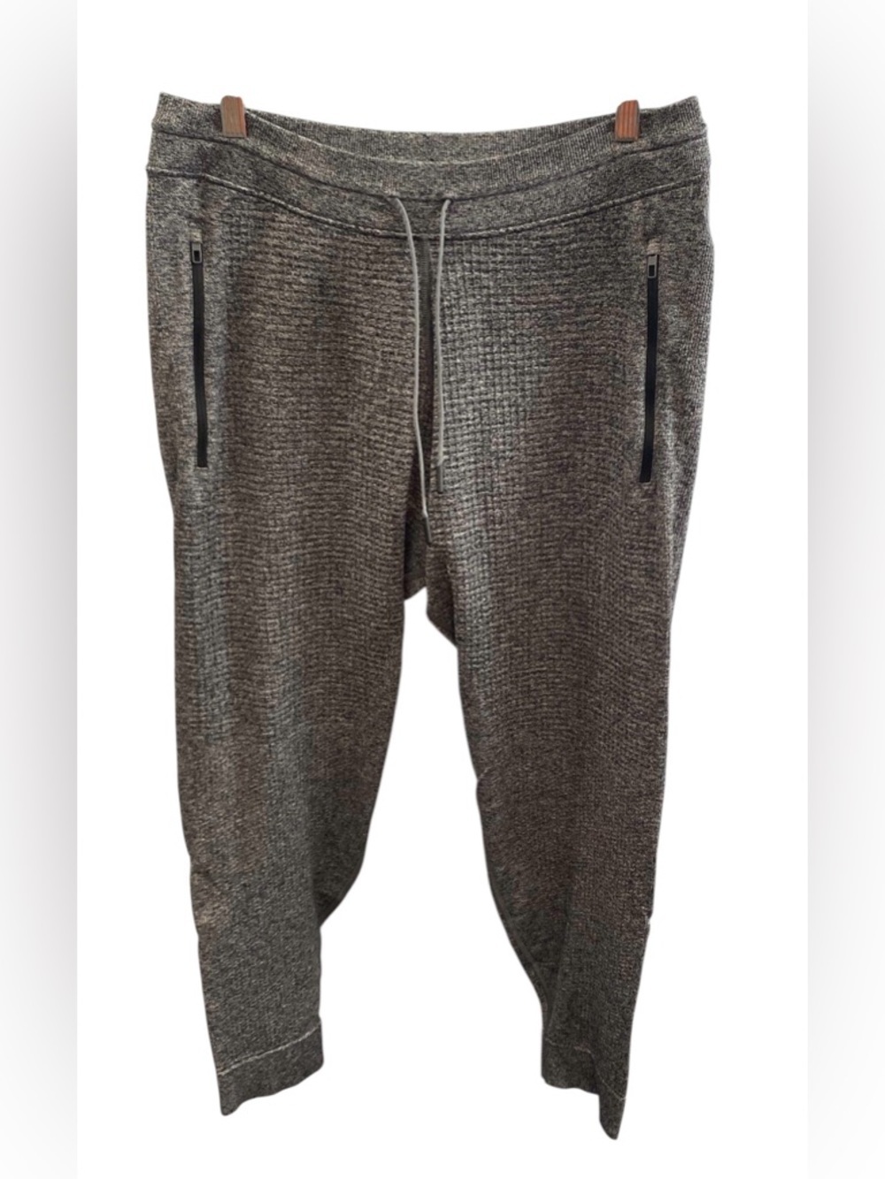 Lululemon Engineered Warmth Jogger in Black / White Size XL